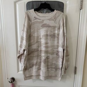 American Eagle Beige Camo Sweatshirt